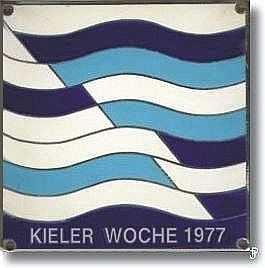 enamelled sailing badge Kieler Woche Plakette 1977